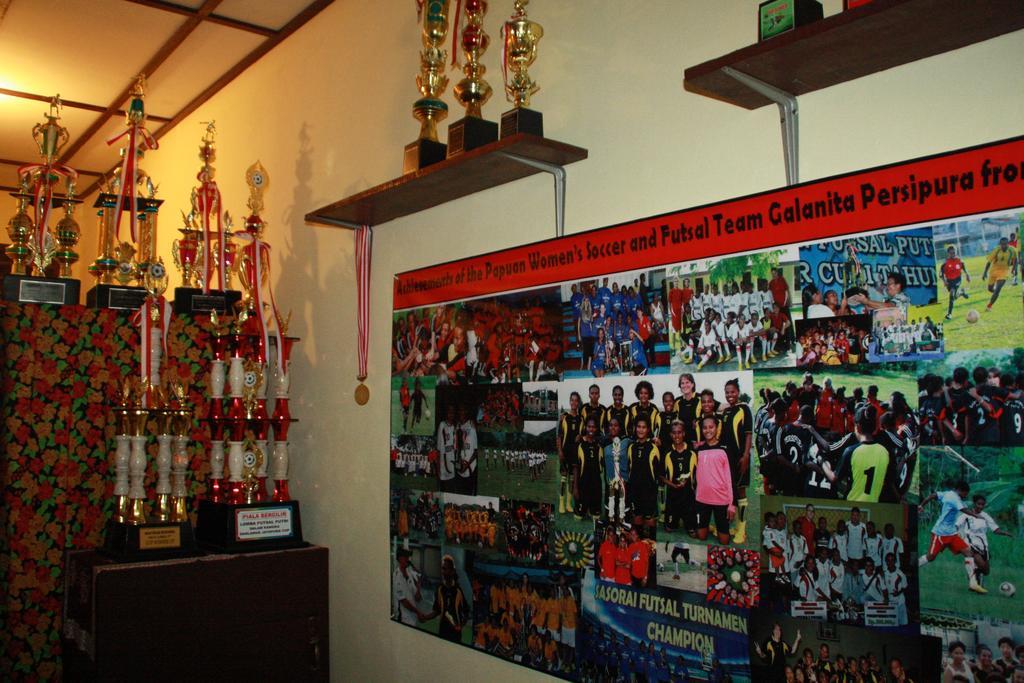 Homestay Galpera Papua Jaya Pura Eksteriør bilde